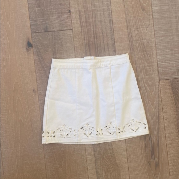 Pacsun white skirt - Picture 2 of 5